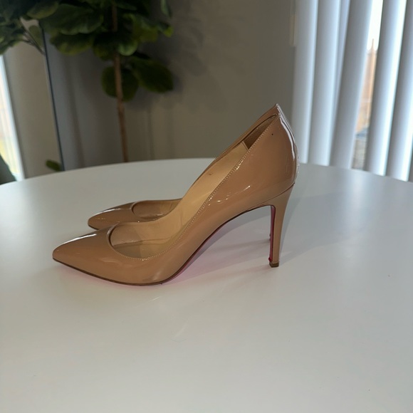 Nude Christian Louboutins size 38 - Picture 2 of 4